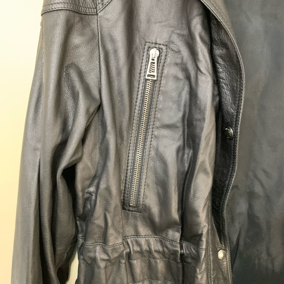 Belstaff ladies black leather jacket. Size 44 - Picture 12 of 16